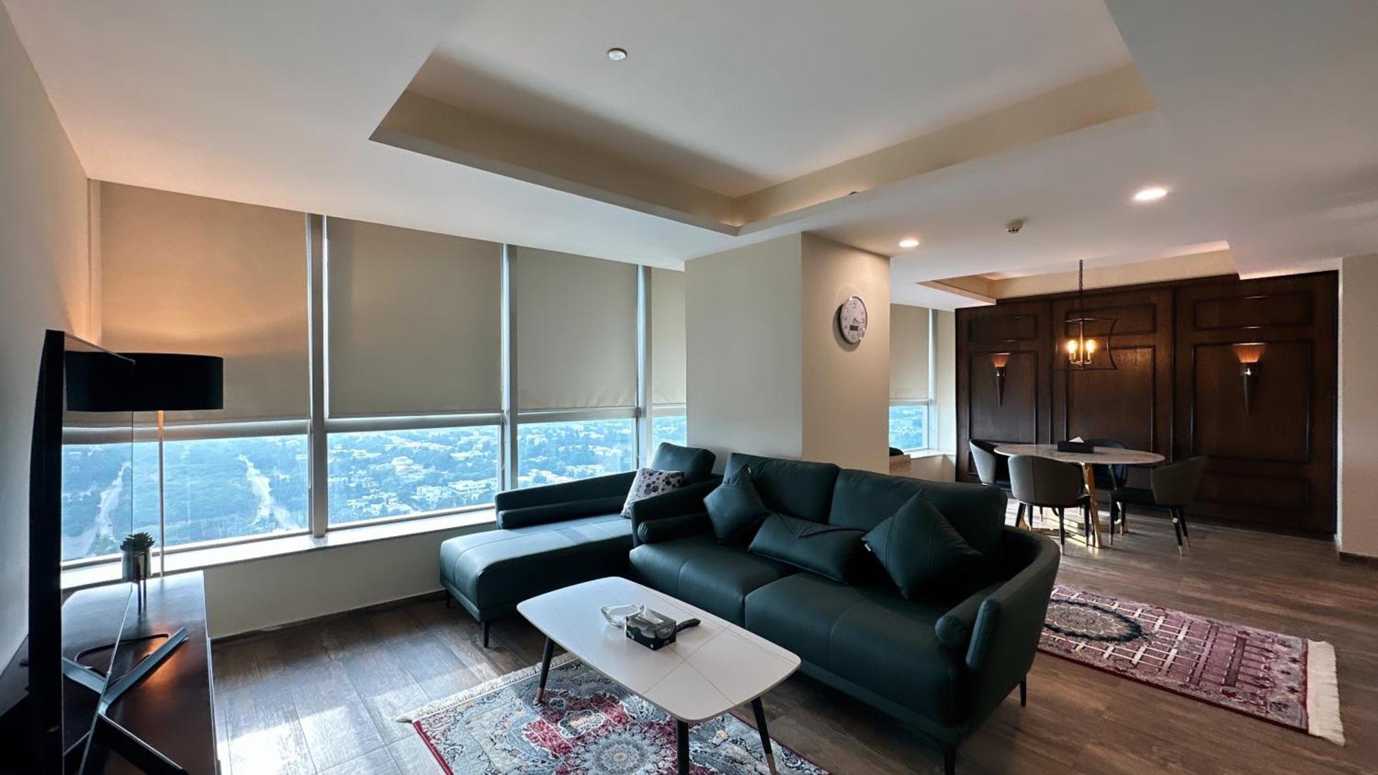 Centaurus Three Bed City View Ісламабад Екстер'єр фото