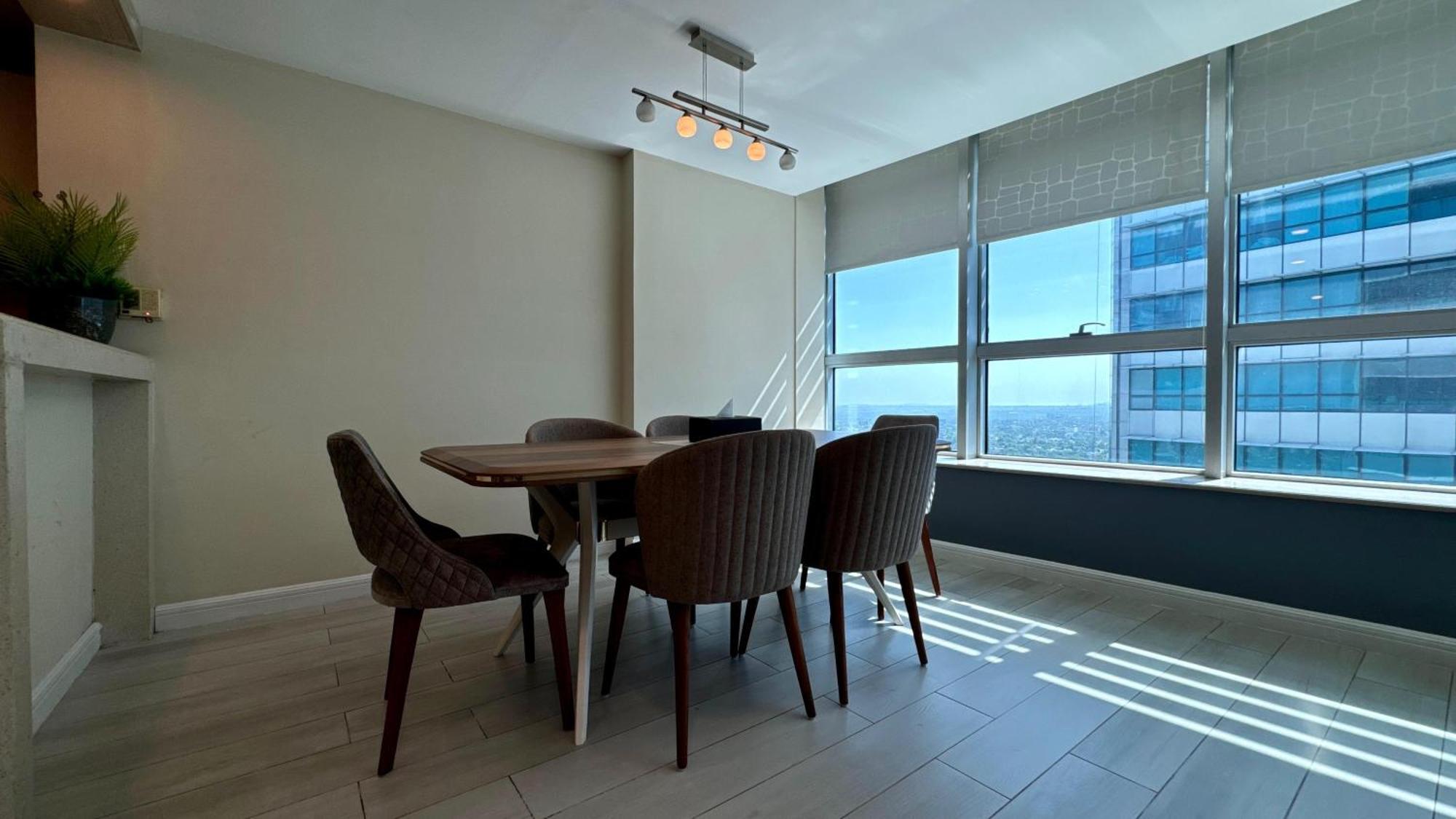 Centaurus Three Bed City View Ісламабад Екстер'єр фото